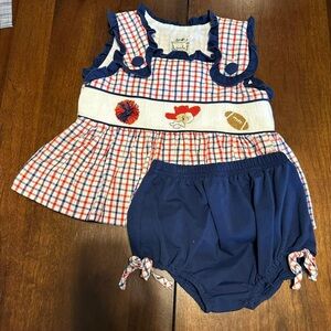 Ole miss smocked 2pc. Size 2T. Great condition. Saving Grace Smocks